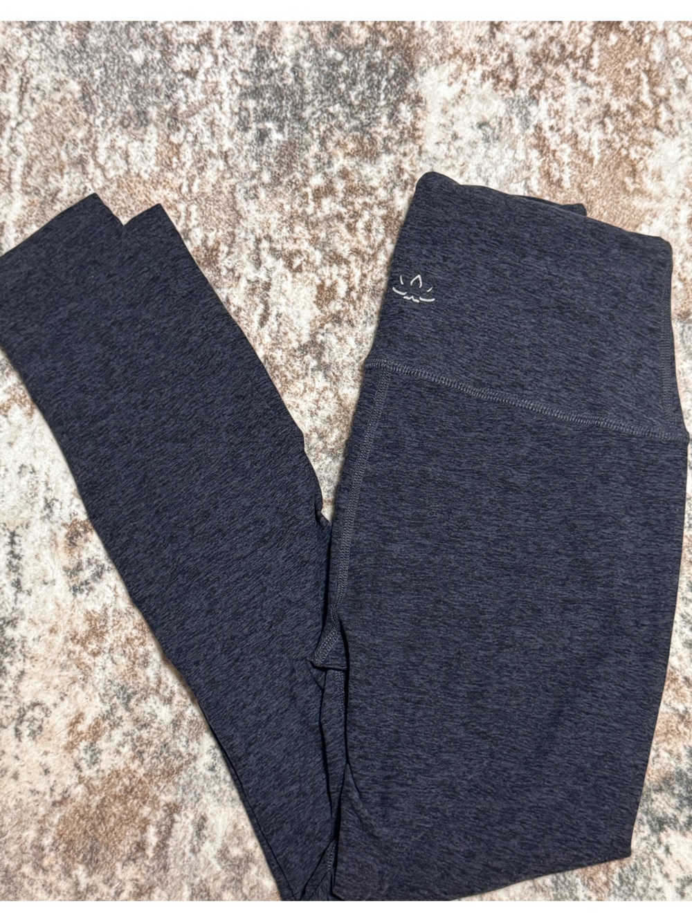Beyond Yoga Women’s Charcoal Gray Leggings